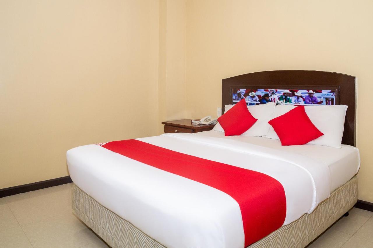 Oyo 133 Jazzy James Country Hotel 2 Davao City Extérieur photo