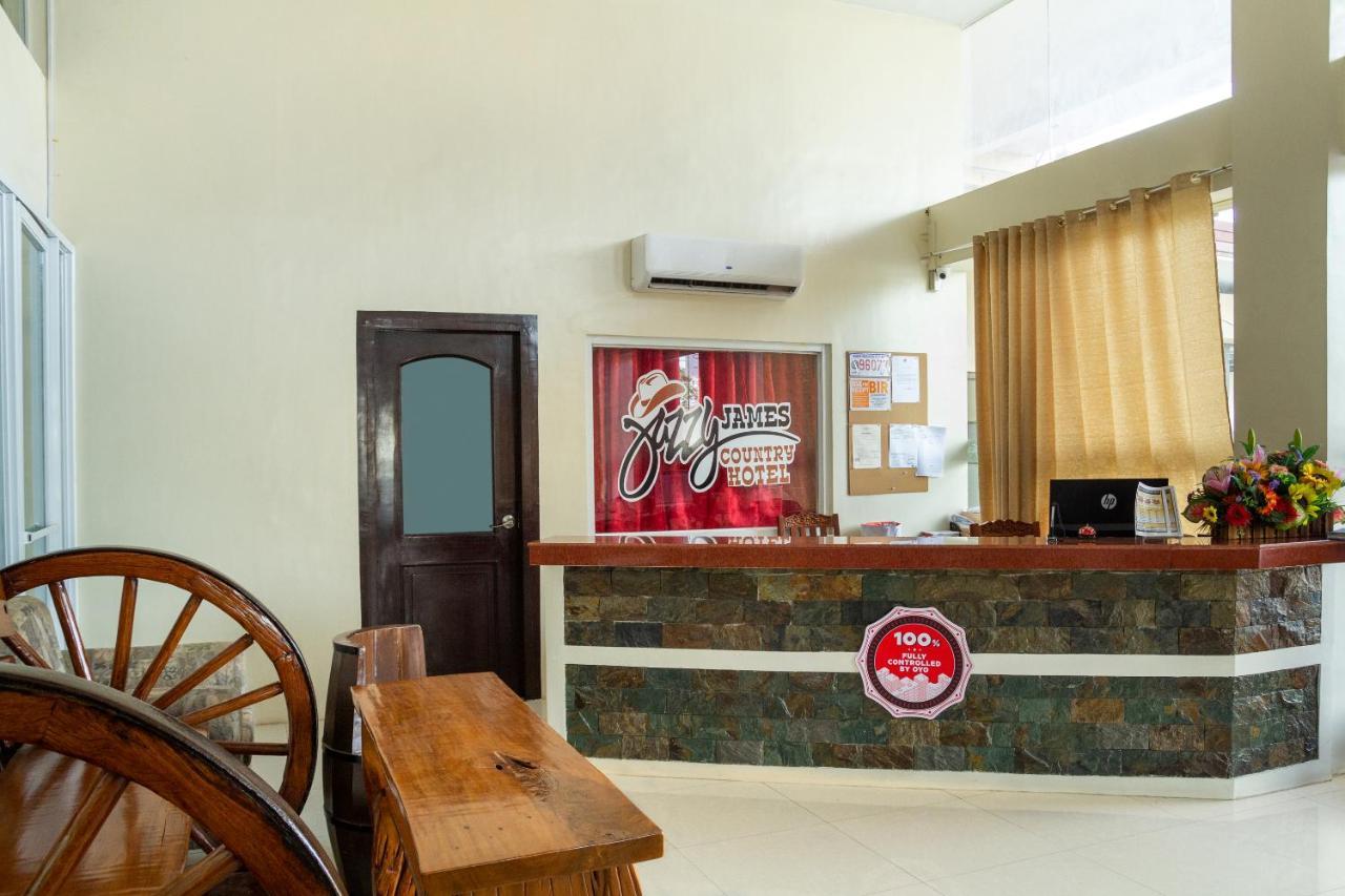 Oyo 133 Jazzy James Country Hotel 2 Davao City Extérieur photo